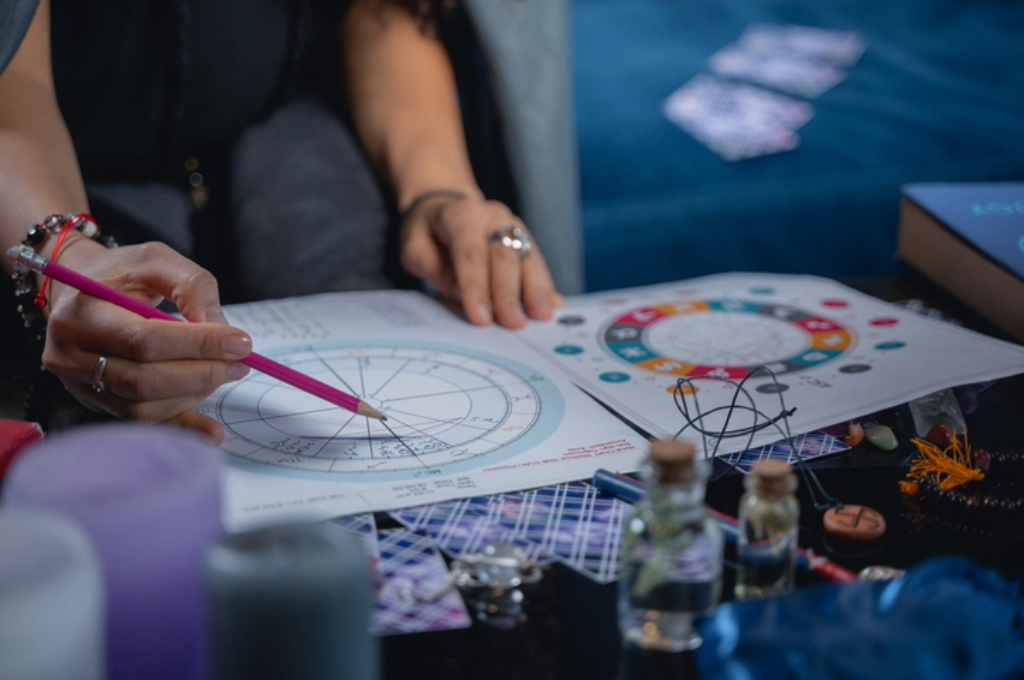 Vedik Astroloji Nedir? Batı Astrolojisi ile Vedik Astroloji Arasındaki Farklar Nelerdir?