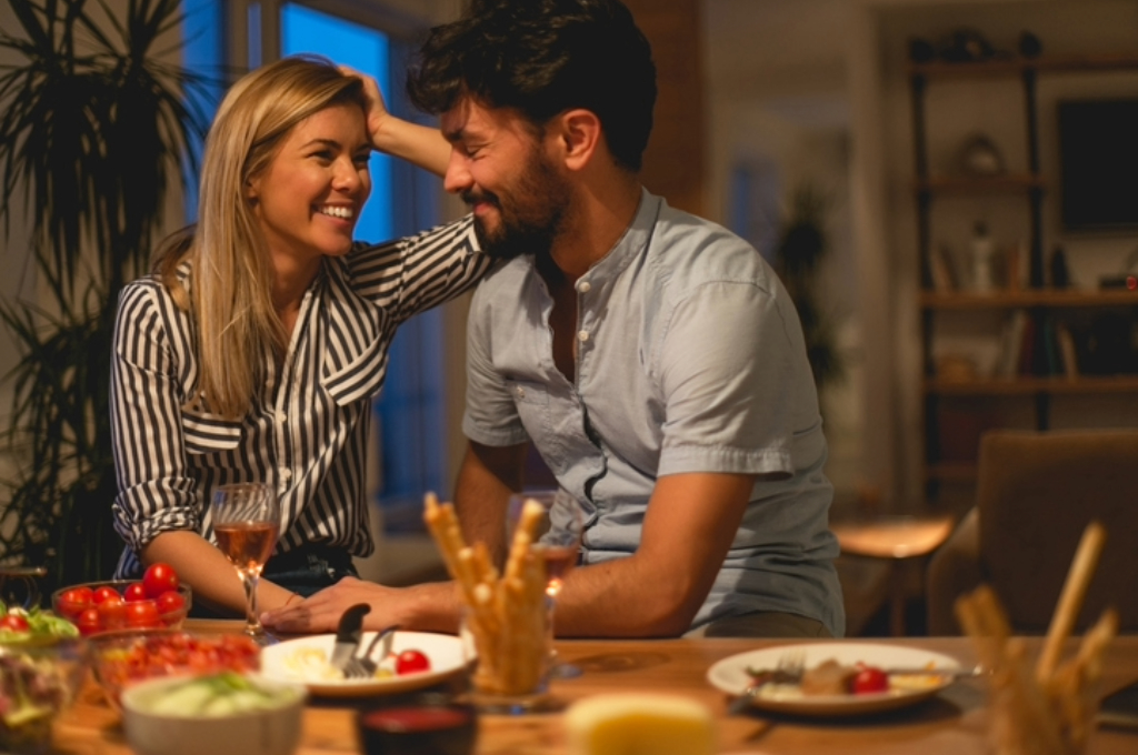 Romantik Akşam Yemeği İçin Tarifler: Sevgilinle / Eşinle Paylaşabileceğin Lezzetler